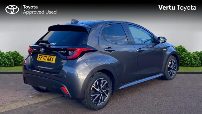 Toyota Yaris 1.5 Hybrid Design 5dr CVT Hybrid Hatchback